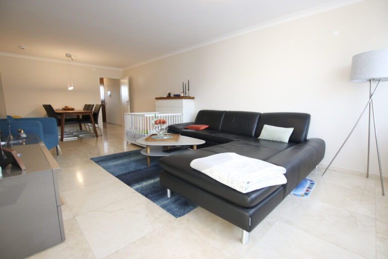 3,5 Zimmer Dachgeschoss Wohnung