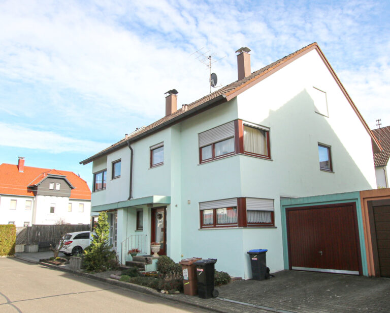 Familienfreundliche Doppelhaushälfte in Südwest-Lage