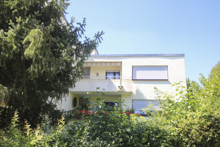 Esslingen: Stadtnahe Eigentumswohnung mitten in der Natur