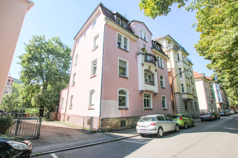 Charmantes Vierfamilienhaus in zentraler Lage direkt am Schillerpark