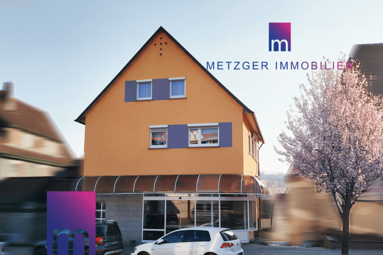 Gepflegtes Mehrfamilienhaus im Herzen Denkendorfs: 3 Wohnungen und großzügige Gewerbefläche