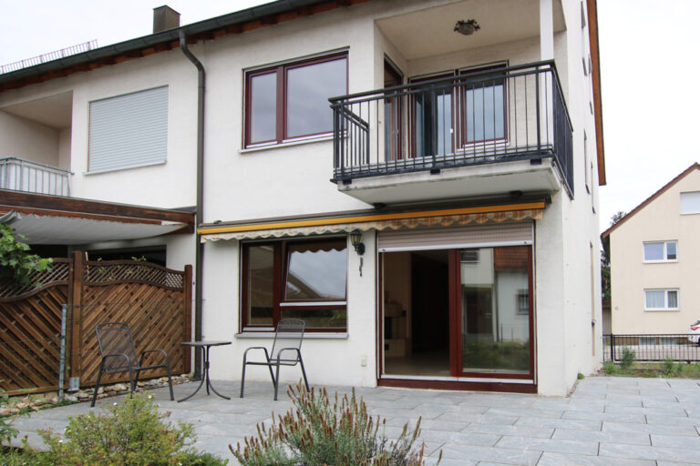 Großzügiges Reiheneckhaus