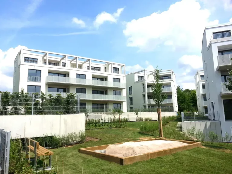 Neubau 4 Zimmer-Wohnung mit großer Dachterrasse