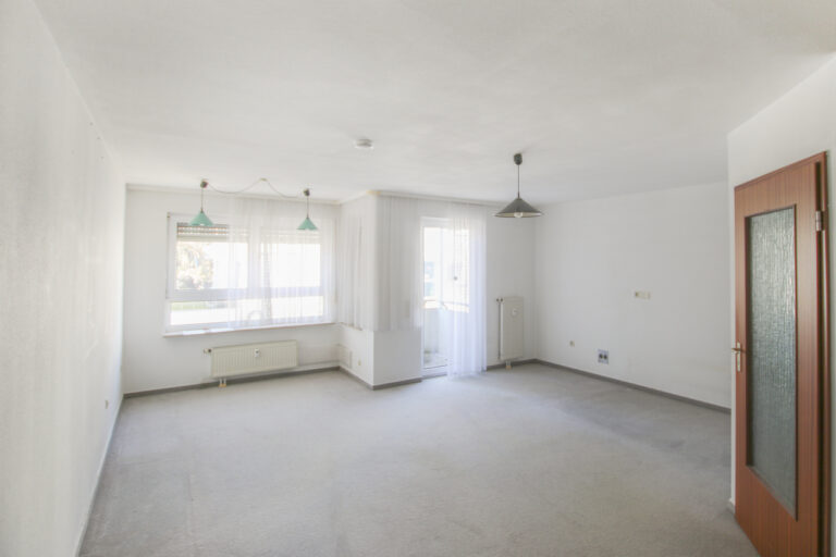 Schöne 1-Zimmer Wohnung mit Balkon in Esslingen Hegensberg