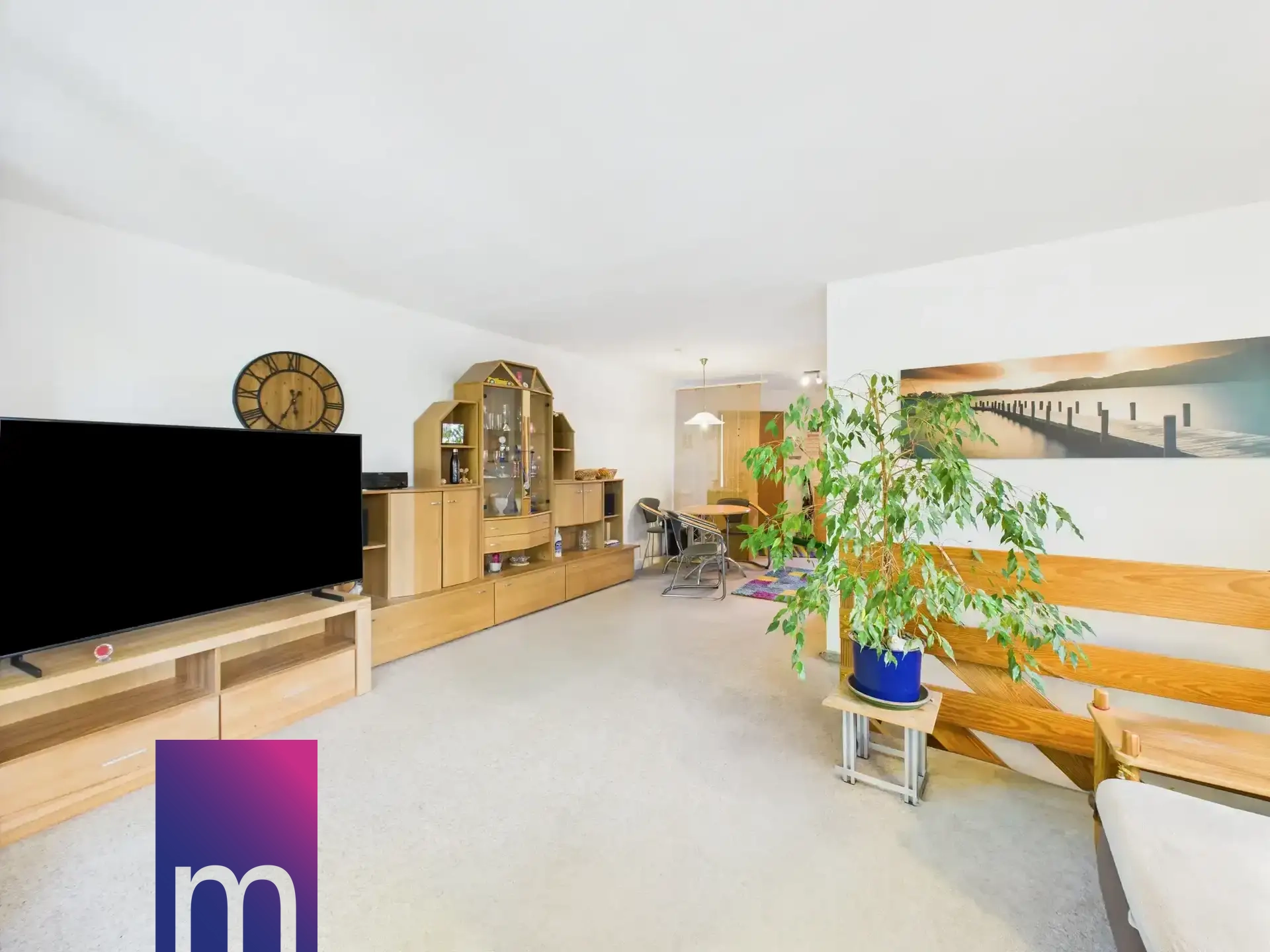 Schöner Wohn-/ Essbereich