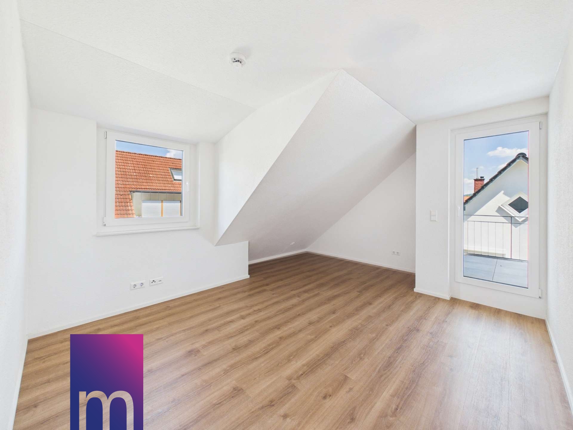 Schlafzimmer/Kinderzimmer/Büro
