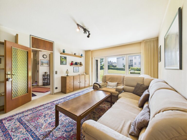 Bezugsfreie 3-4 Zimmer-Erdgeschosswohnung mit Süd-West-Terrasse in attraktiver Lage