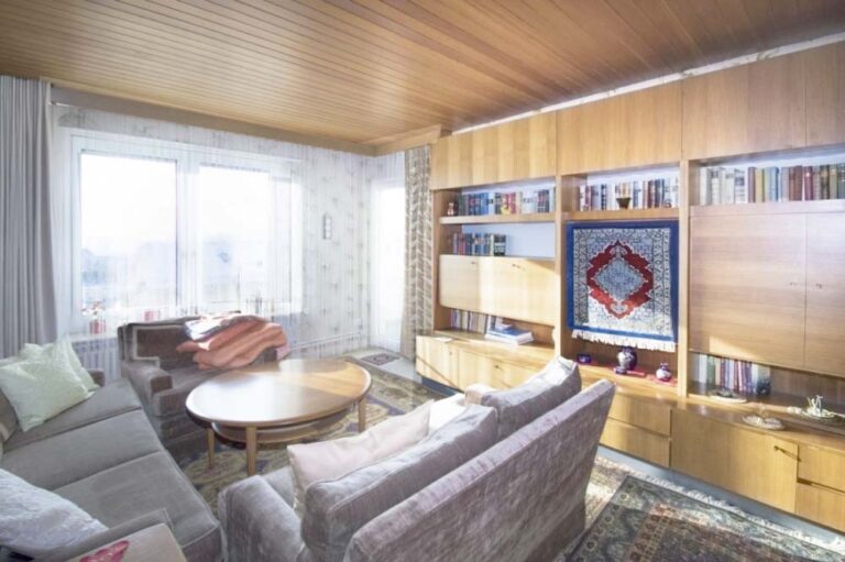 Bezahlbar im Preis – Gute Lage mit Aussicht über Esslingen