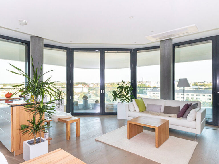 Wohnen über den Wolken Außergewöhnliche 3,5 Zimmer-Wohnung