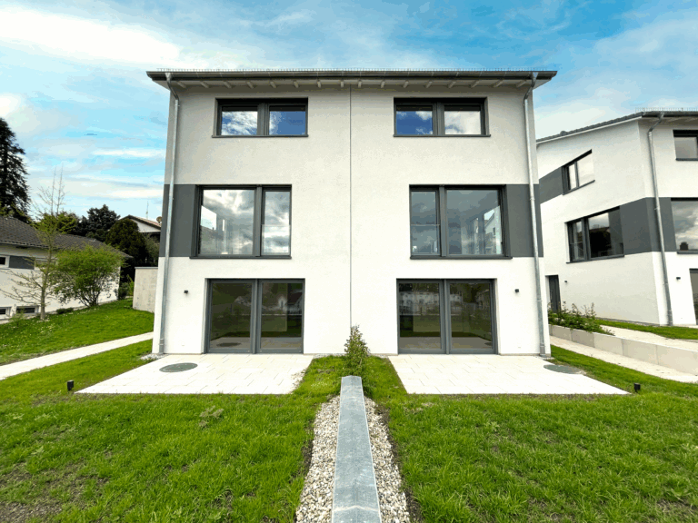 Doppelter Familientraum in einer Hälfte