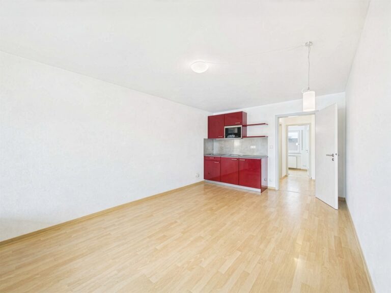 2-Zimmer-Wohnung mit guter Aufteilung und Sonnenbalkon in sehr gutem Zustand