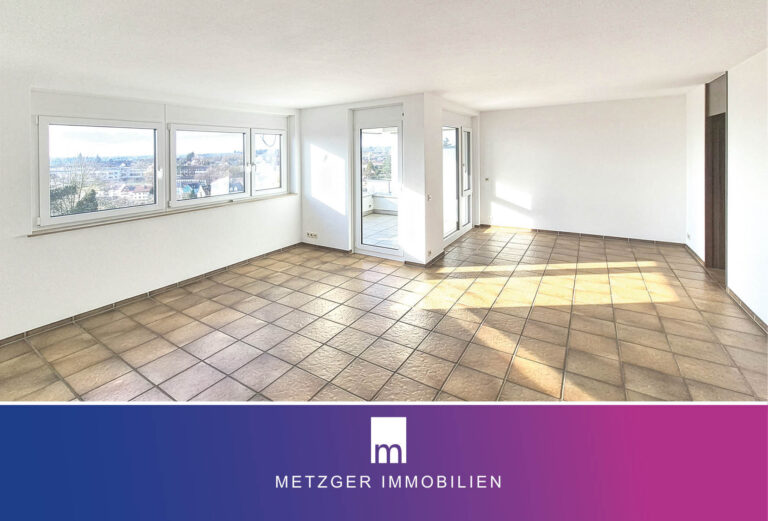 Helle & bezugsfreie 4,5-Zimmer-Wohnung mit Balkon – Fantastischer Blick über Esslingen