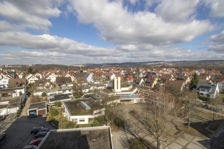 Esslingen: 1,5-Zimmer-Penthouse-Wohnung