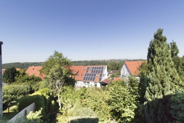 REH – Günstiger Einstieg ins eigene Haus mit toller Aussicht