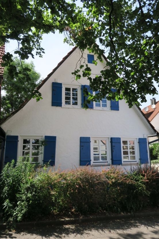 Zwei ältere Häuser in guter Lage von Kirchheim
