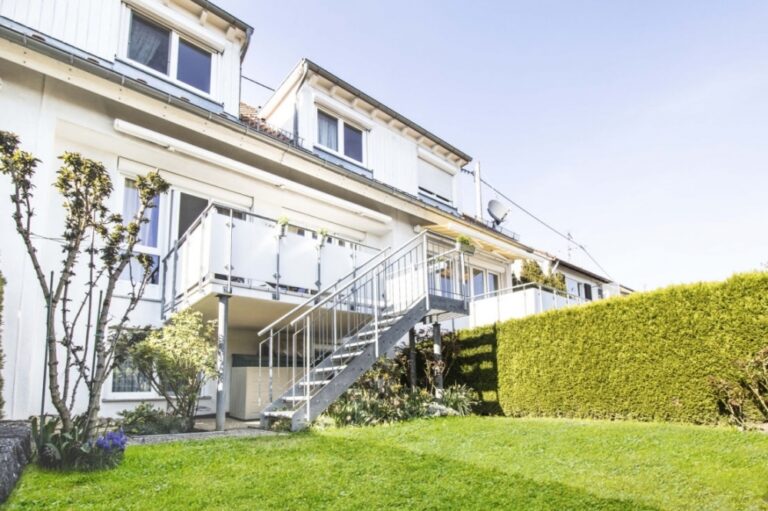 Reihenhaus mit tollem Garten und großem Sonnenbalkon