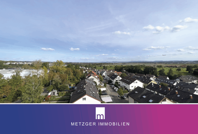 Helle 3,5-Zimmer-Wohnung mit südlichem Panoramablick, Dachterrasse und Pool