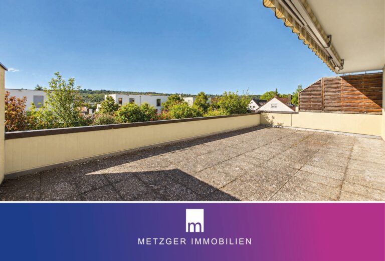 Renovierte 3- Zi. Wohnung mit großer Süd-Terrasse und Stellplatz in Esslingen