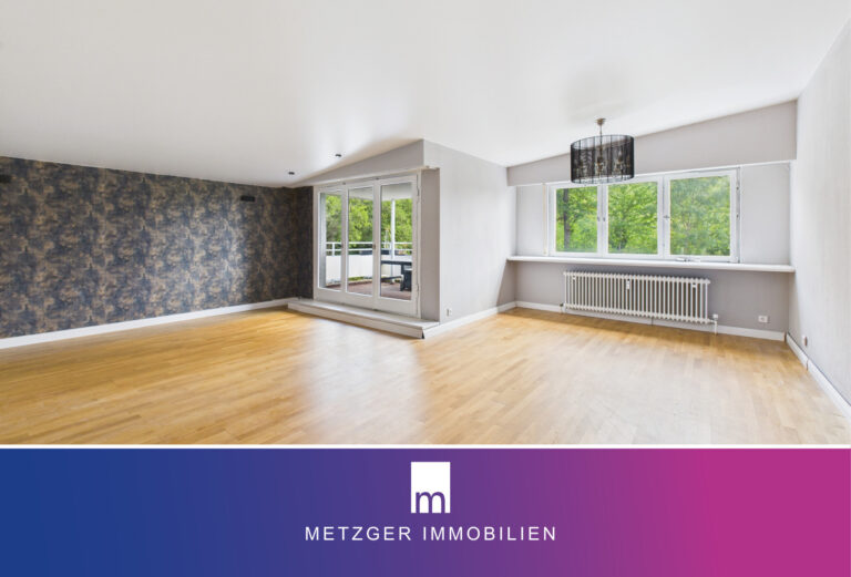Gefragte Lage von Hegensberg: Bezugsfreie Penthouse-Wohnung mit tollem Grundriss