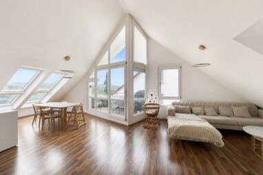 3-Zimmer-Wohnung mit toller Raumwirkung, Balkon und in grüner Wohnlage