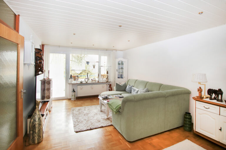 Schöne 3 Zimmer-Wohnung mit Blick ins Grüne