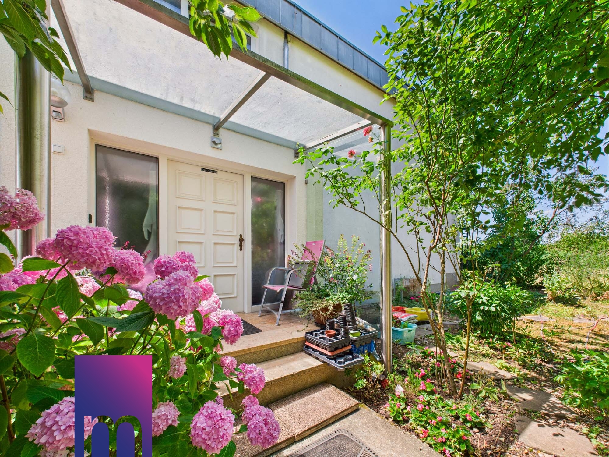 Charmanter Hauseingang