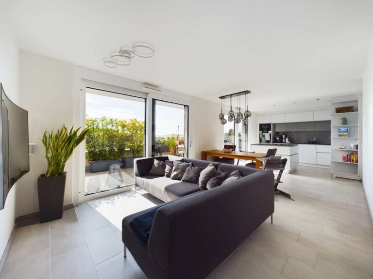 Moderne 4,5-Zi.-Penthouse-Wohnung mit attraktiver Dachterrasse und tollem Ausblick